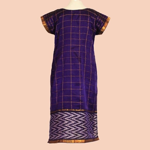 Purple Checkered Silk Knee-Length Kurta | Muvvas Boutique - Picture 5 of 5